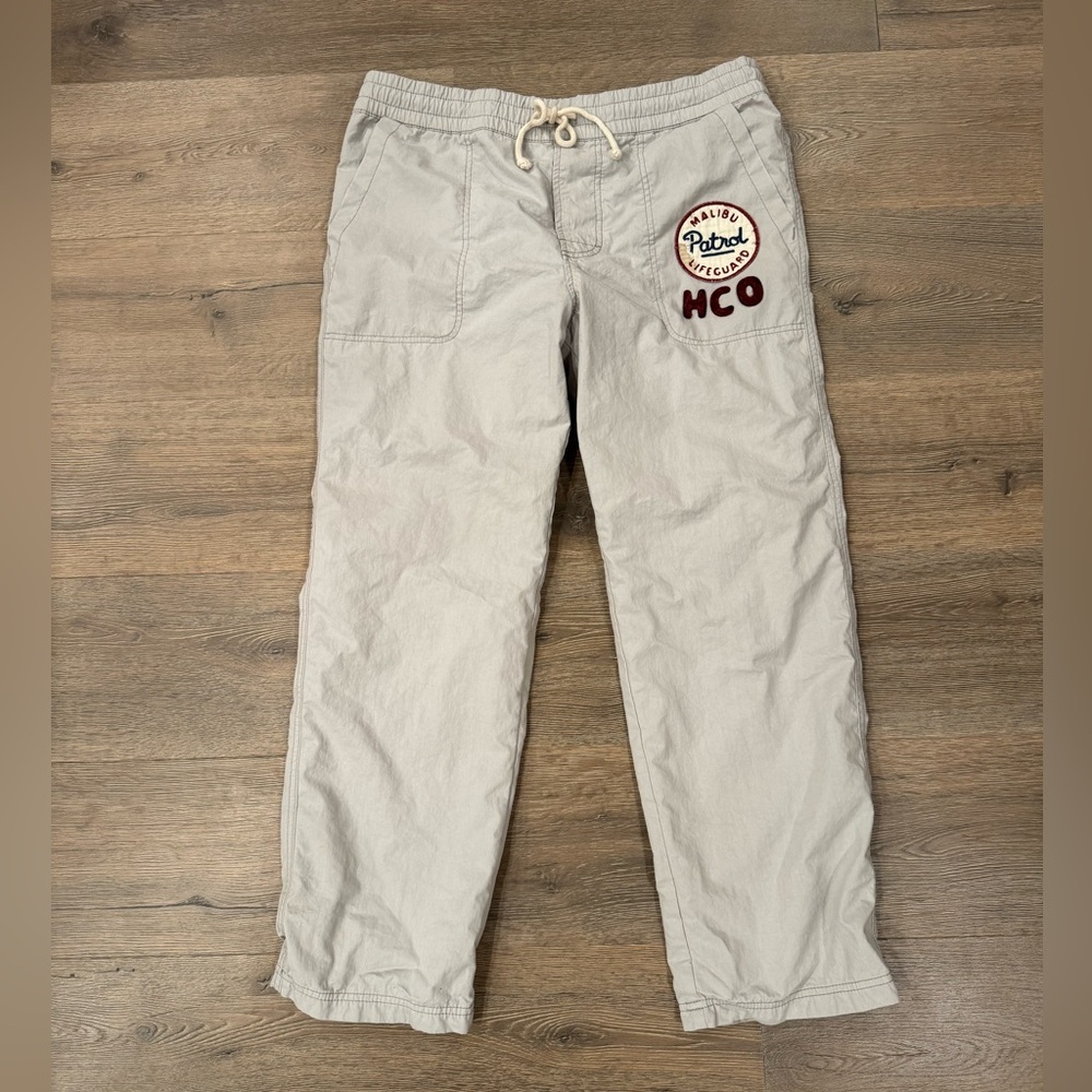 Hollister Y2K men’s light grey cargo pants embroidered patches,